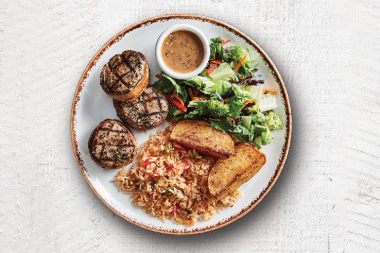 medaillons-de-filet-de-porc-enroules-de-bacon